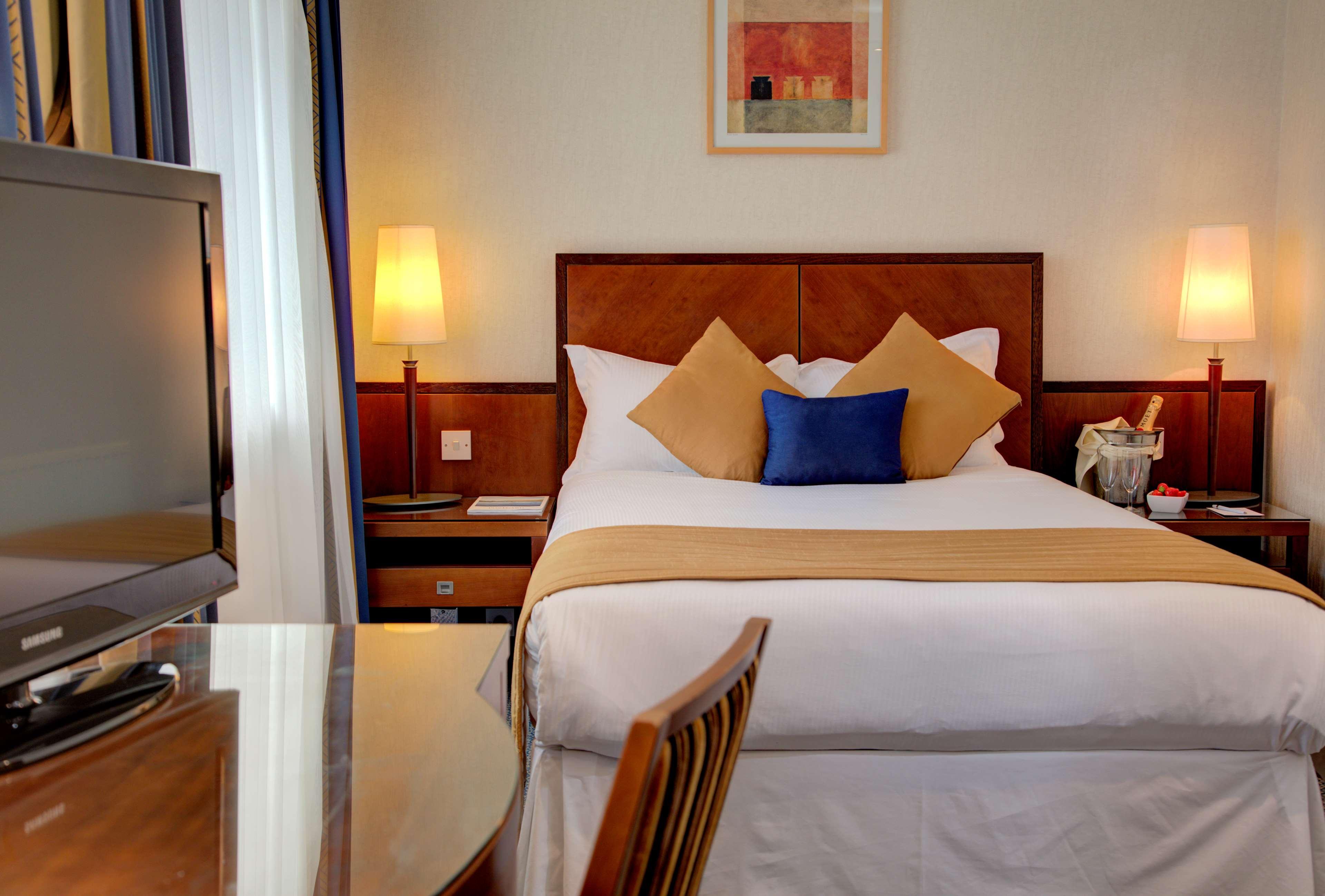 Best Western Homestead Court Hotel Welwyn Garden City Ngoại thất bức ảnh