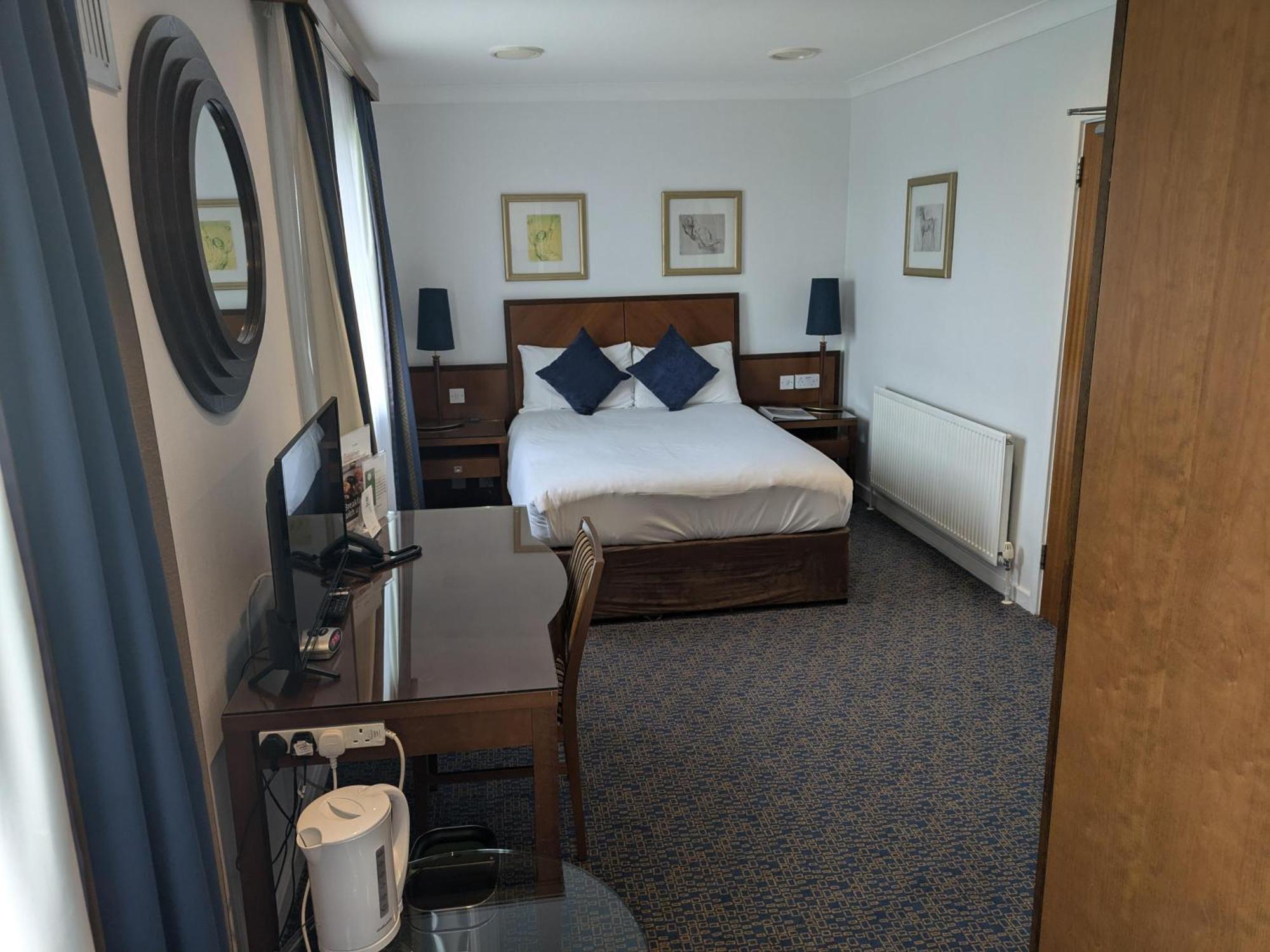 Best Western Homestead Court Hotel Welwyn Garden City Ngoại thất bức ảnh